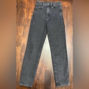 Stradivarius Mom Slim Black Denim Jeans Women’s Size 4